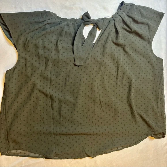 LC Lauren Conrad Women’s Plus 1X Tie-Back Blouse – NWT - Picture 2 of 5